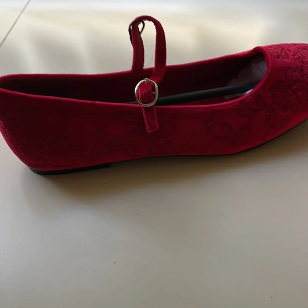 Red Embroidered Ballet Flats - Picture 6 of 6